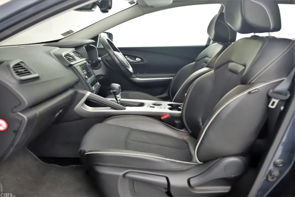 Renault Kadjar SUV, Diesel, 2017, Grey
