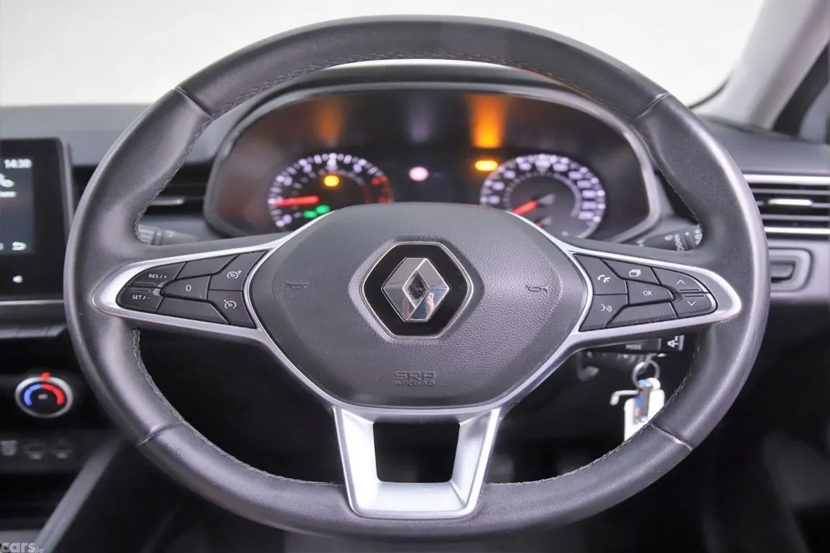Renault Clio Hatchback, Petrol, 2020, Black