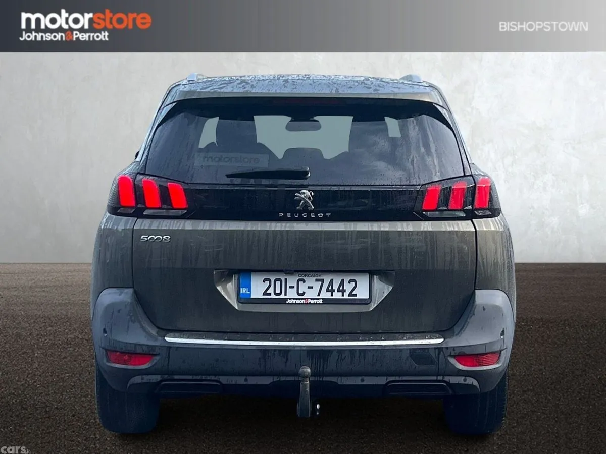 Peugeot 5008 MPV, Petrol, 2020, Grey
