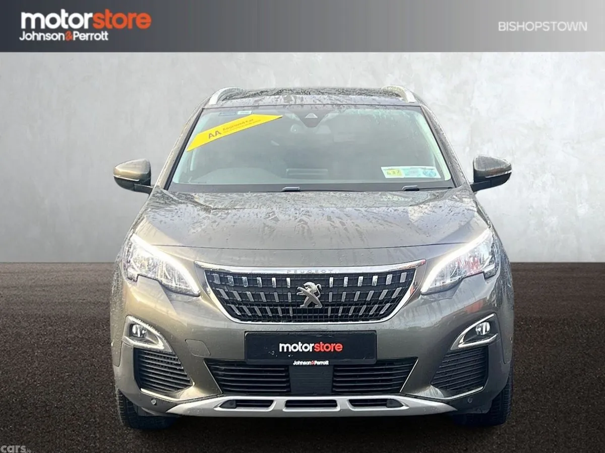 Peugeot 5008 MPV, Petrol, 2020, Grey