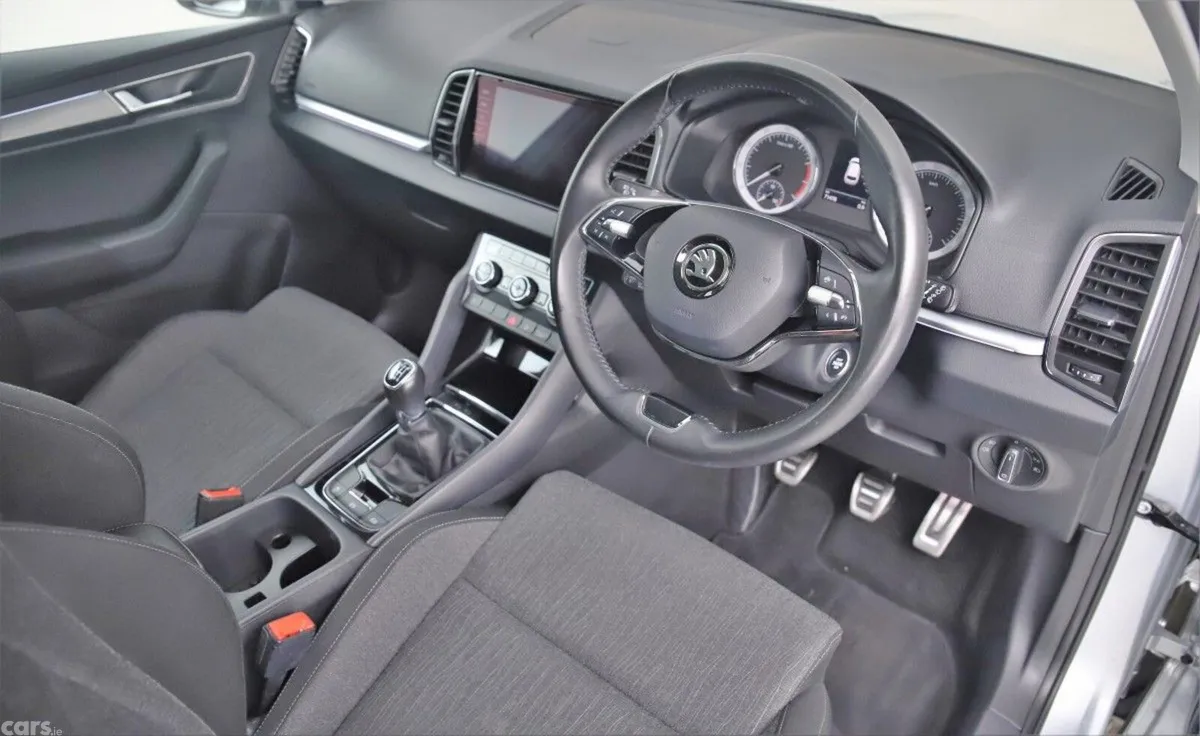 Skoda Karoq SUV, Petrol, 2022, Grey