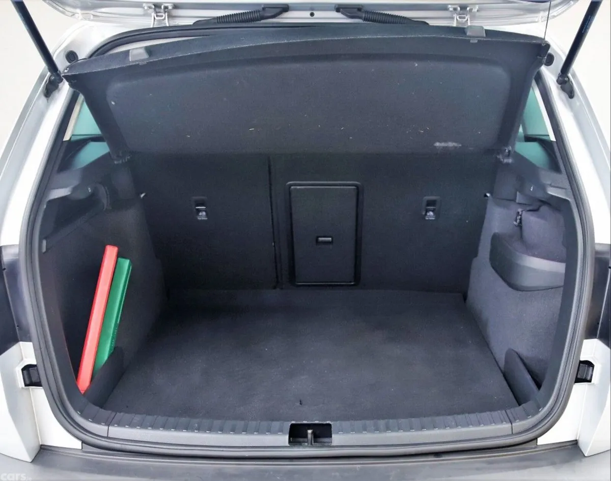 Skoda Karoq SUV, Petrol, 2022, Grey
