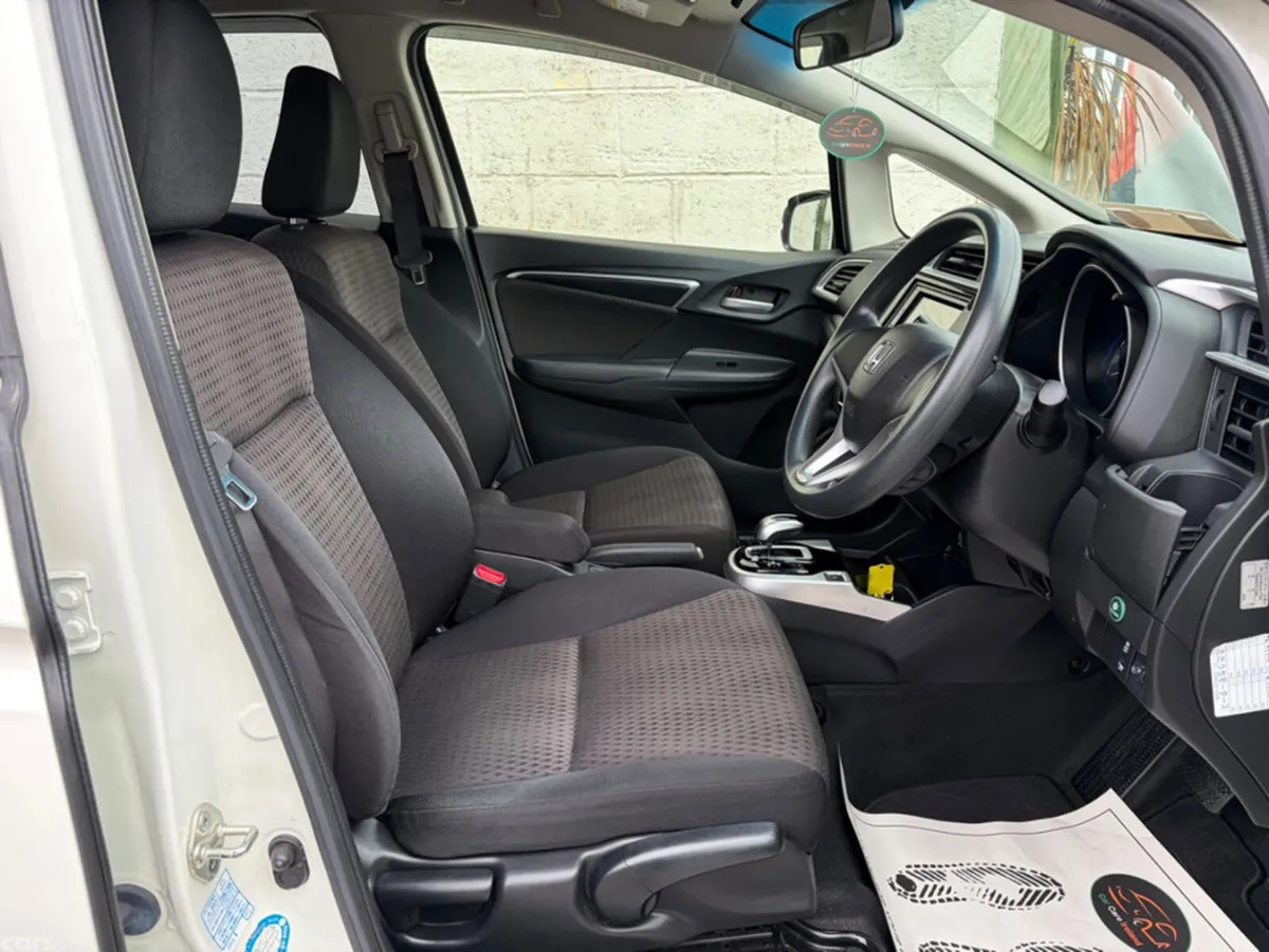 Honda Fit Hatchback, Petrol Hybrid, 2017, White