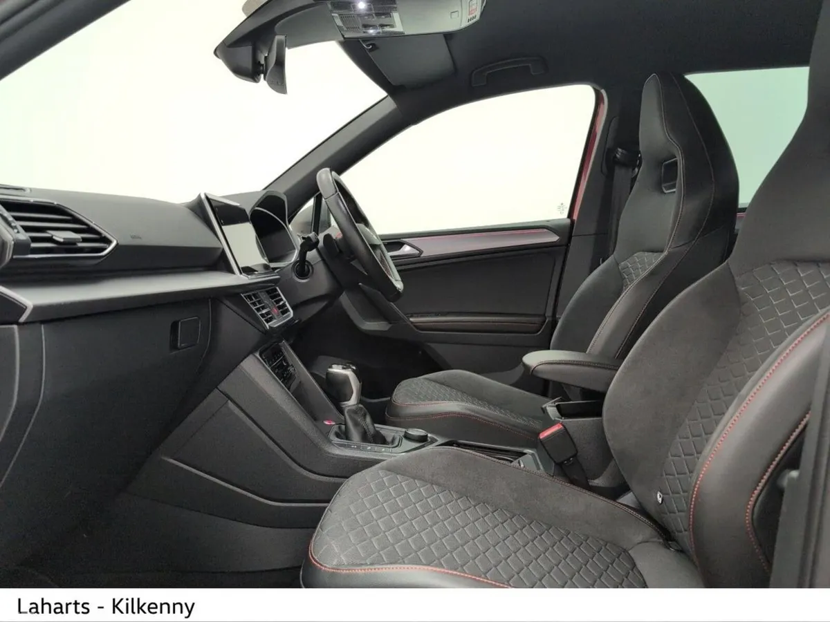 SEAT Tarraco Estate, Diesel, 2023, Red