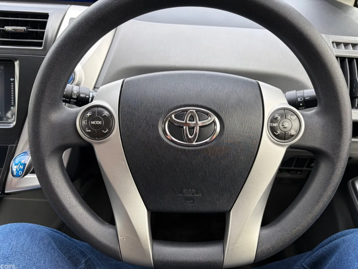 Toyota Prius MPV, Petrol Hybrid, 2013, White