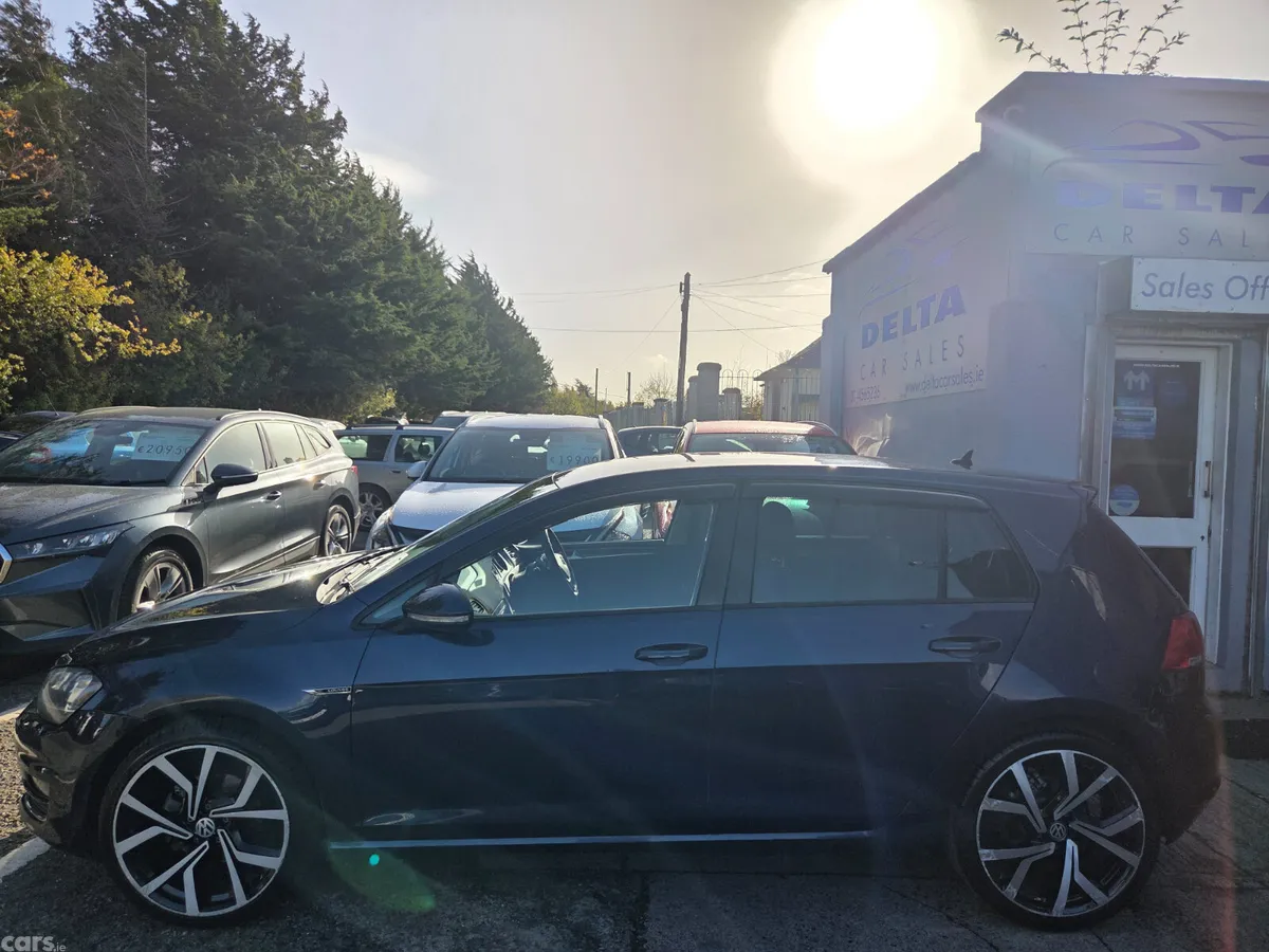 Volkswagen Golf Hatchback, Petrol, 2015, Blue