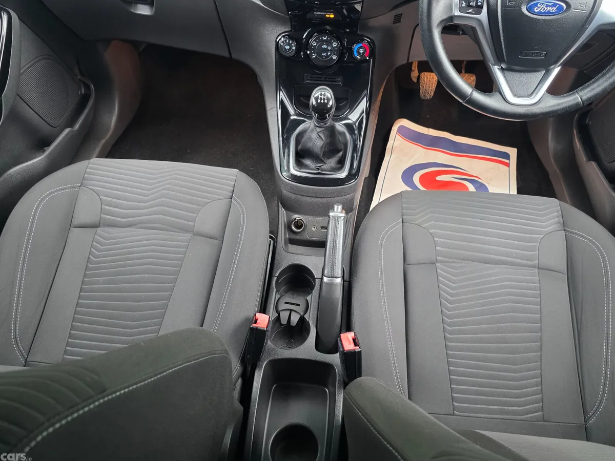 Ford Fiesta Hatchback, Petrol, 2016, White