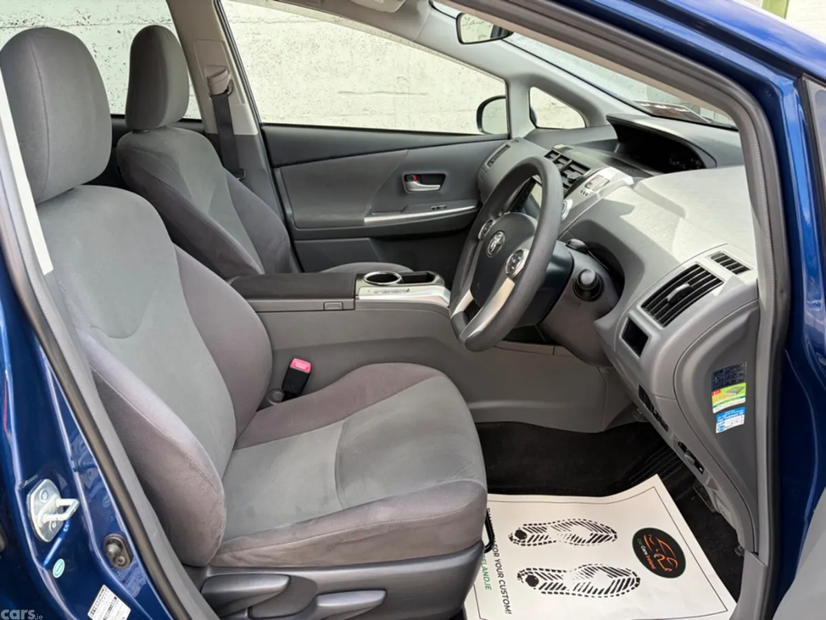 Toyota Prius MPV, Petrol Hybrid, 2013, Blue