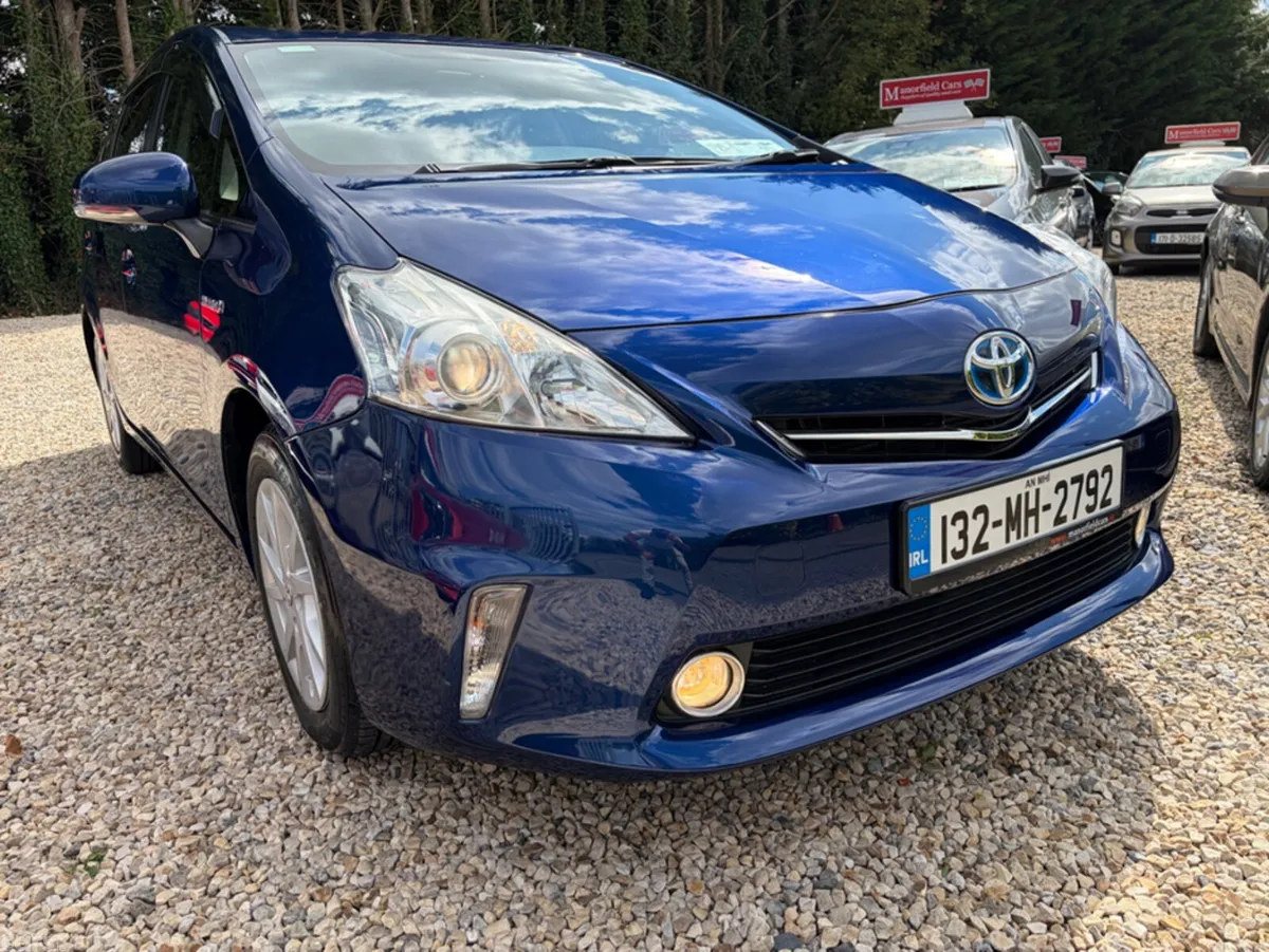 Toyota Prius MPV, Petrol Hybrid, 2013, Blue