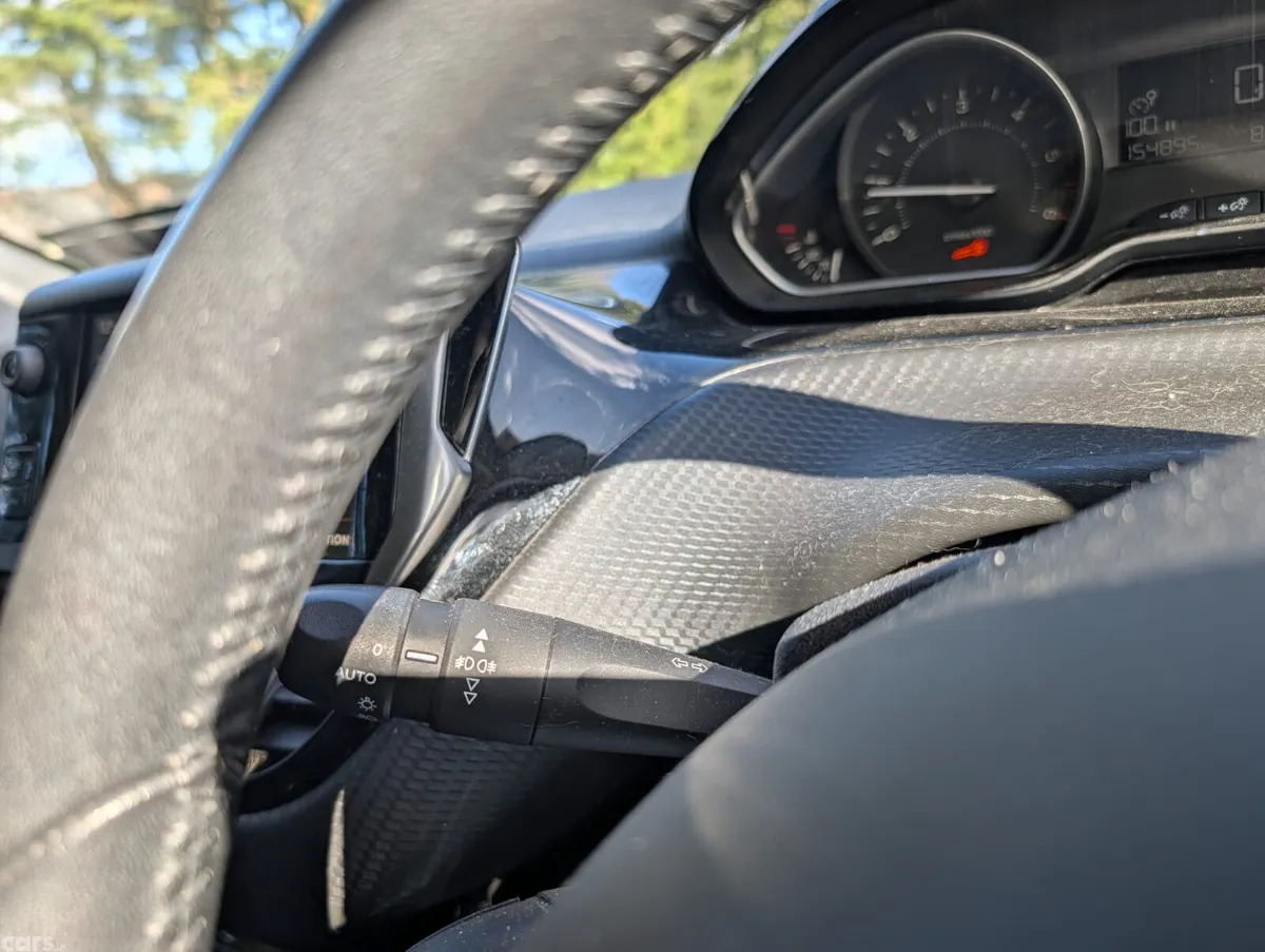 Peugeot 2008 Estate, Diesel, 2019, Grey
