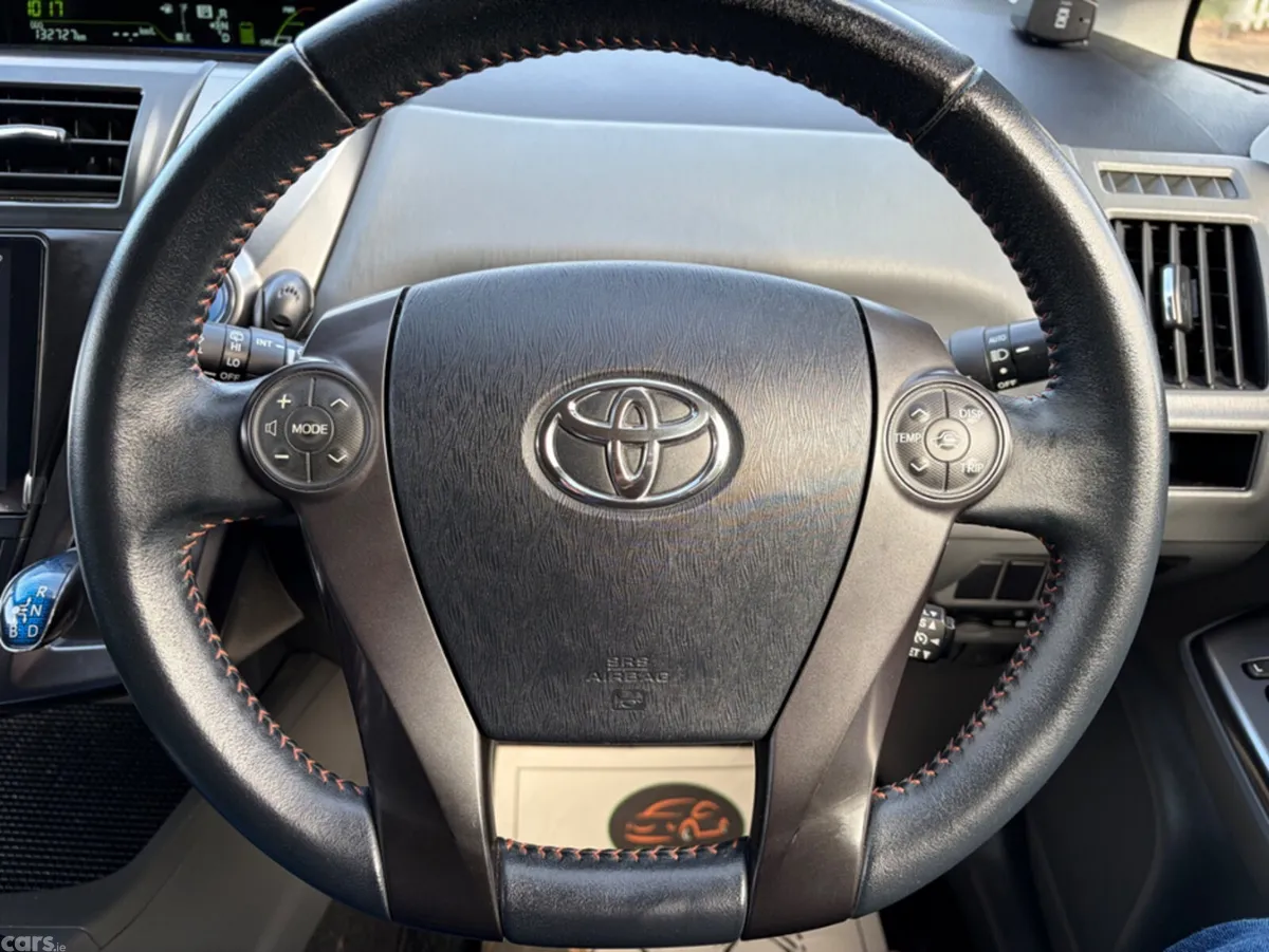 Toyota Prius Hatchback, Petrol Hybrid, 2014, White