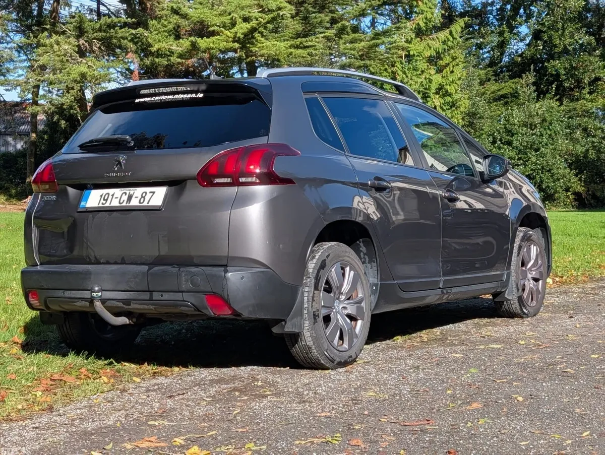 Peugeot 2008 Estate, Diesel, 2019, Grey