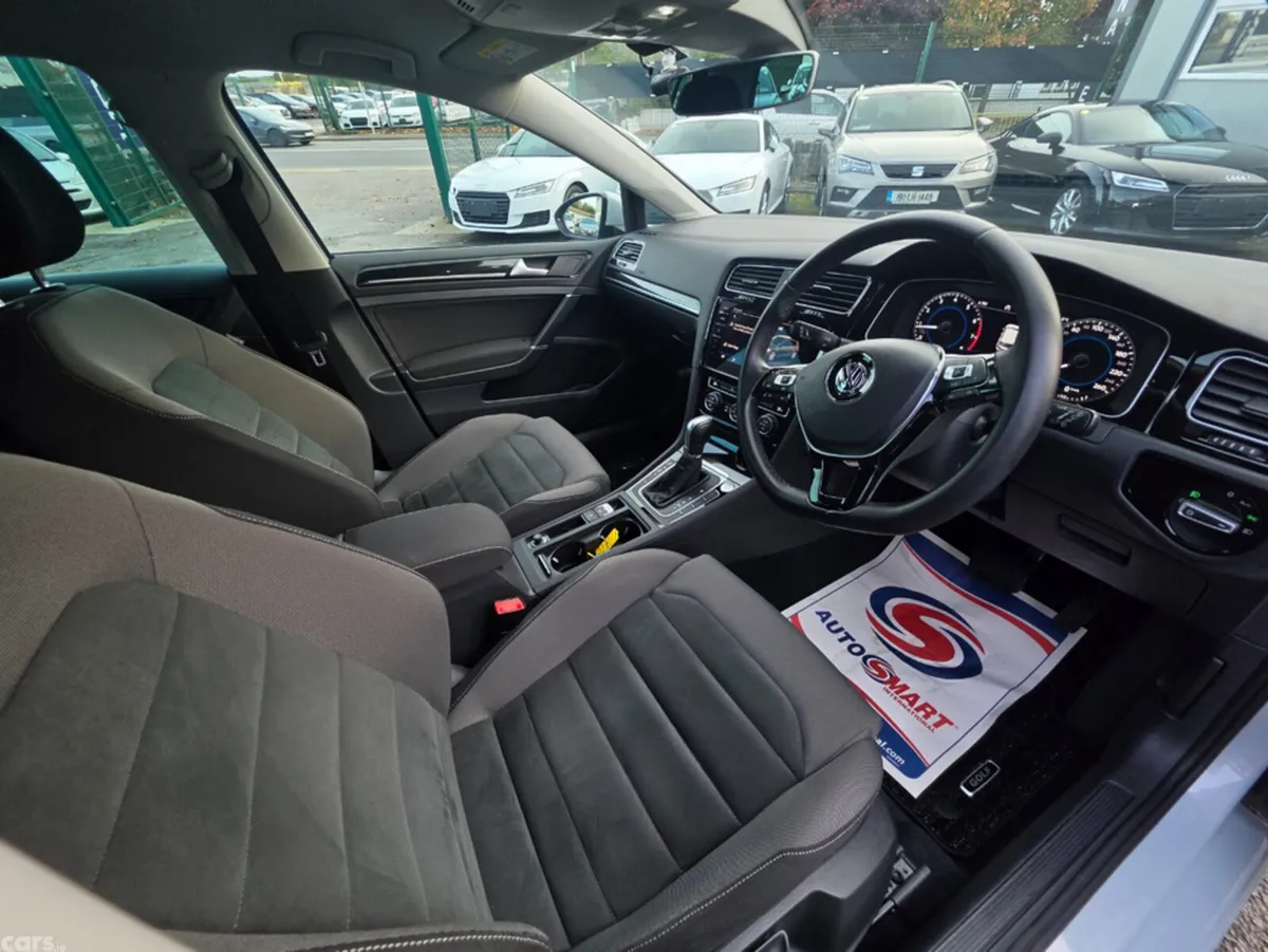 Volkswagen Golf Hatchback, Petrol, 2019, White