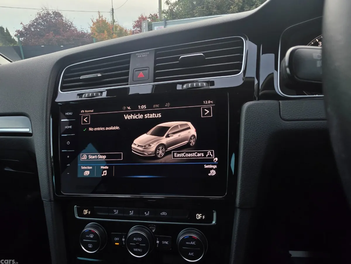 Volkswagen Golf Hatchback, Petrol, 2019, White