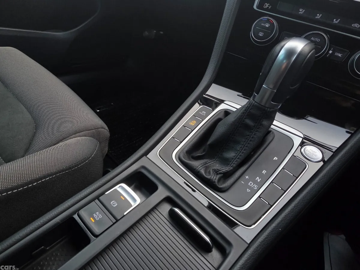 Volkswagen Golf Hatchback, Petrol, 2019, White