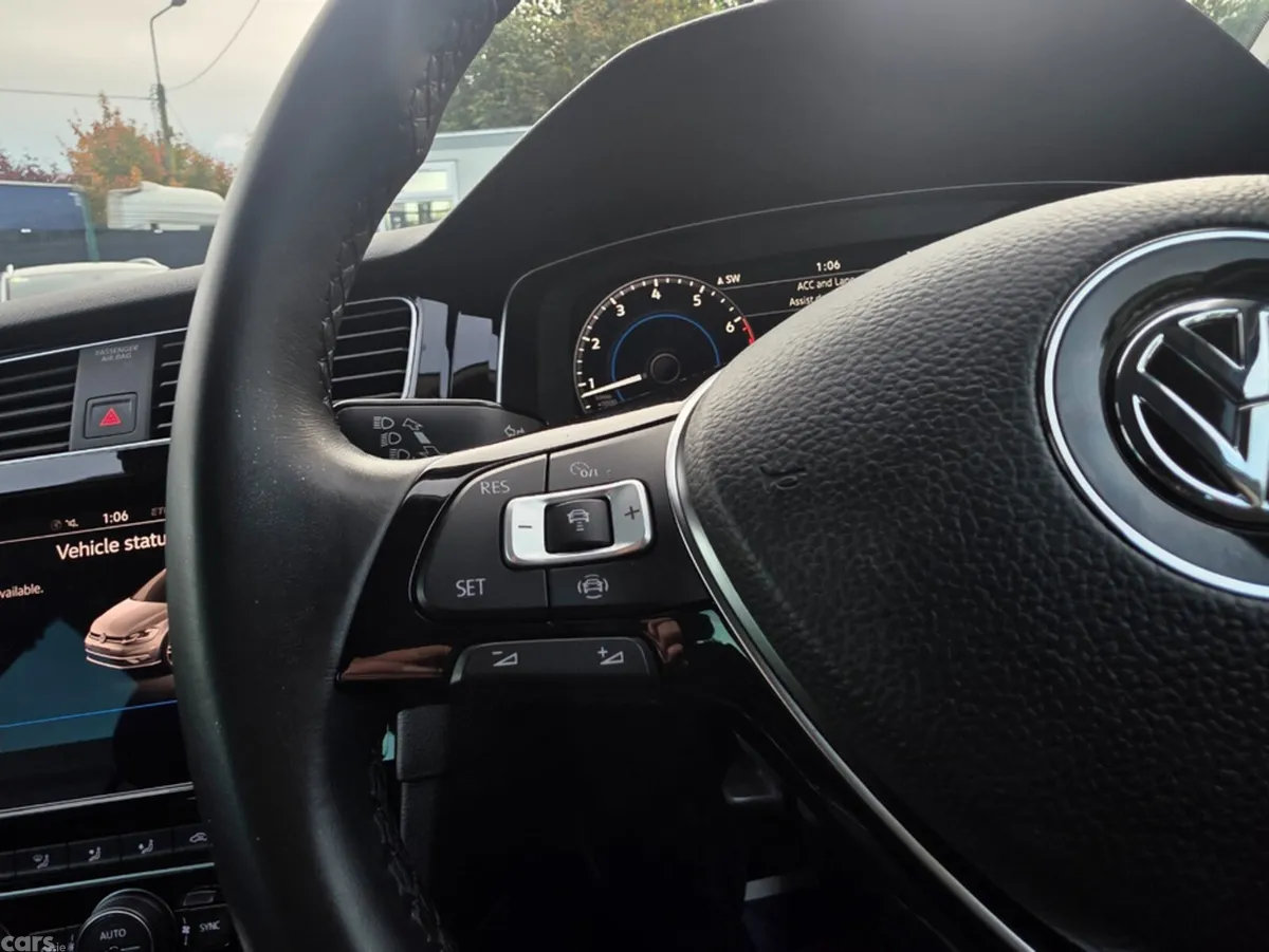 Volkswagen Golf Hatchback, Petrol, 2019, White