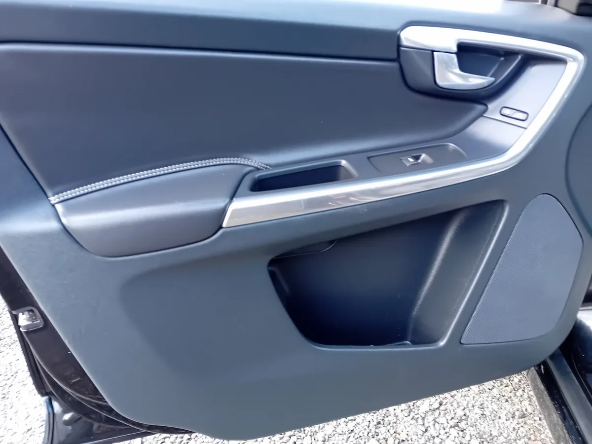Volvo XC60 SUV, Diesel, 2017, Black
