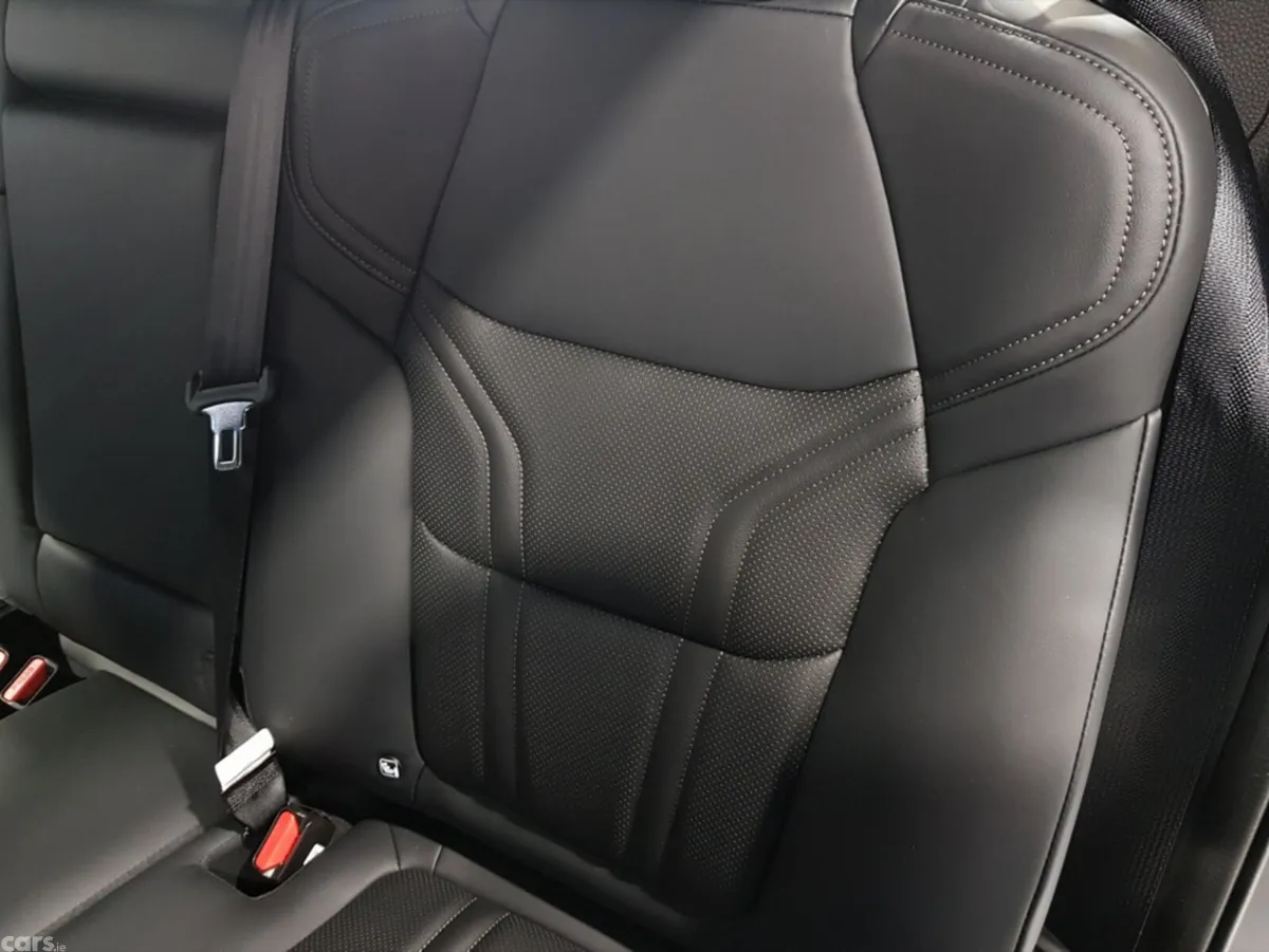 Isuzu D-Max Pick Up, Diesel, 2027, Silver