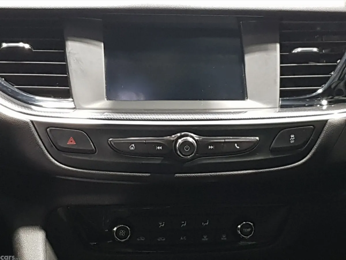 Opel Insignia Hatchback, Diesel, 2021, Black
