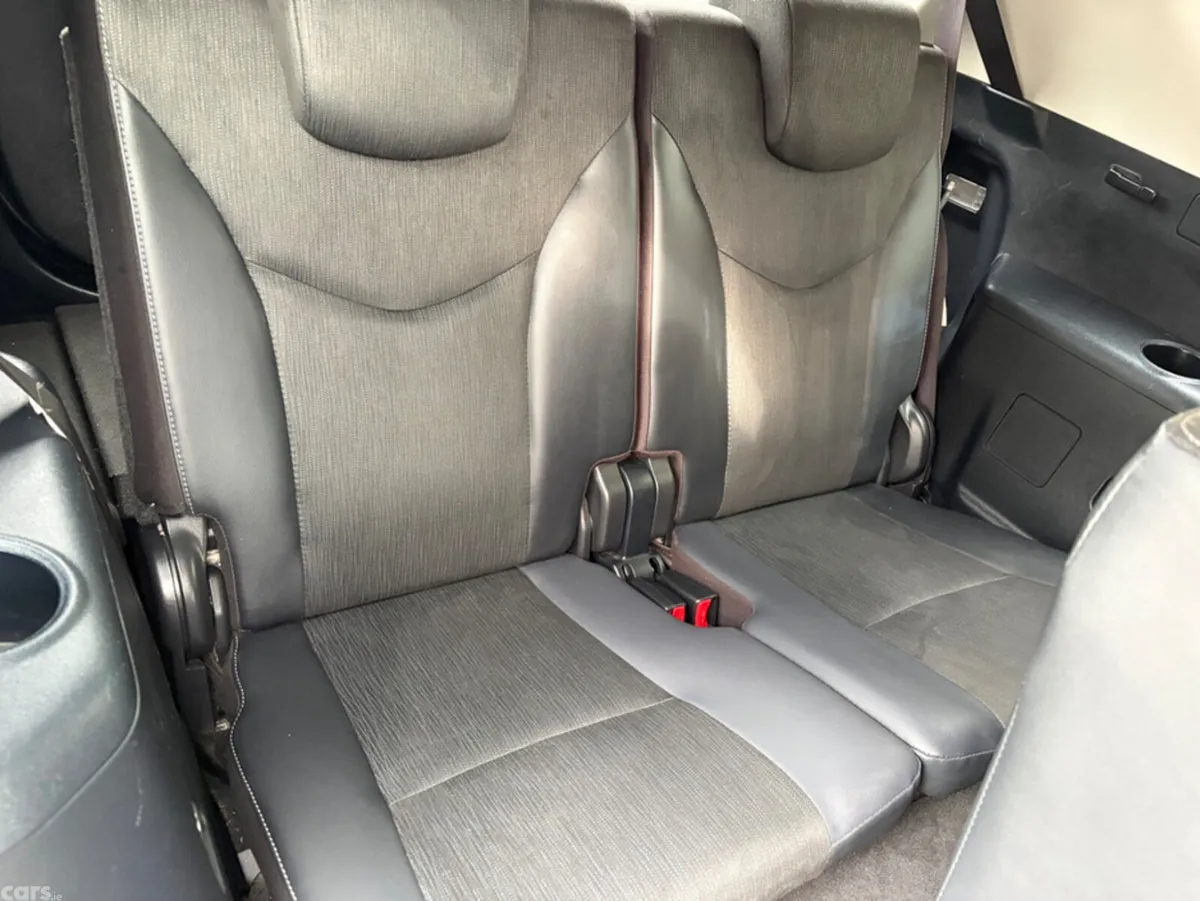 Toyota Prius MPV, Petrol Hybrid, 2018, Grey