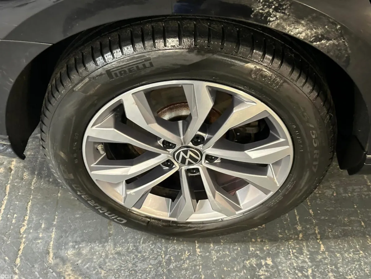 Volkswagen Passat Saloon, Diesel, 2021, Black