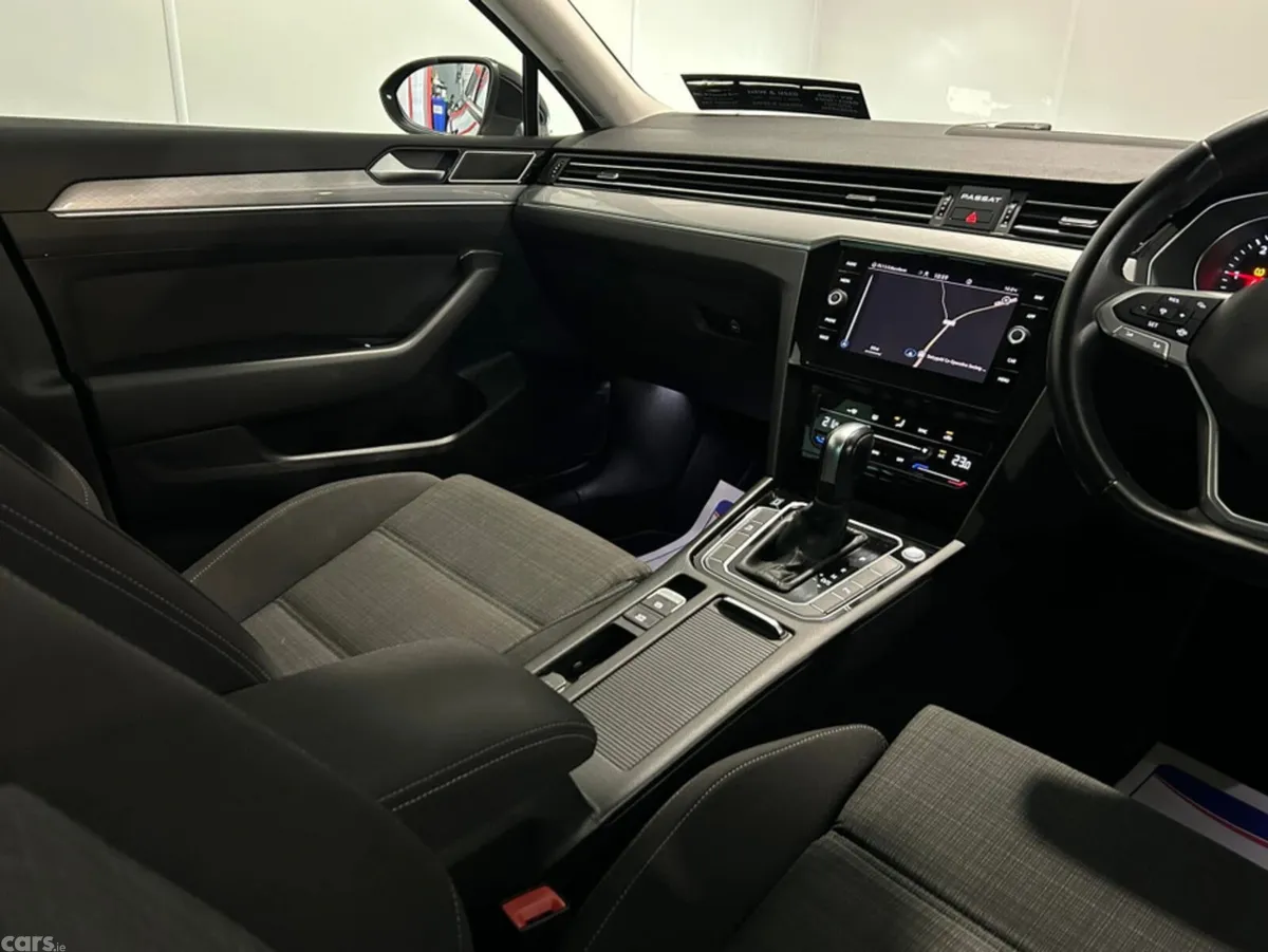 Volkswagen Passat Saloon, Diesel, 2021, Black
