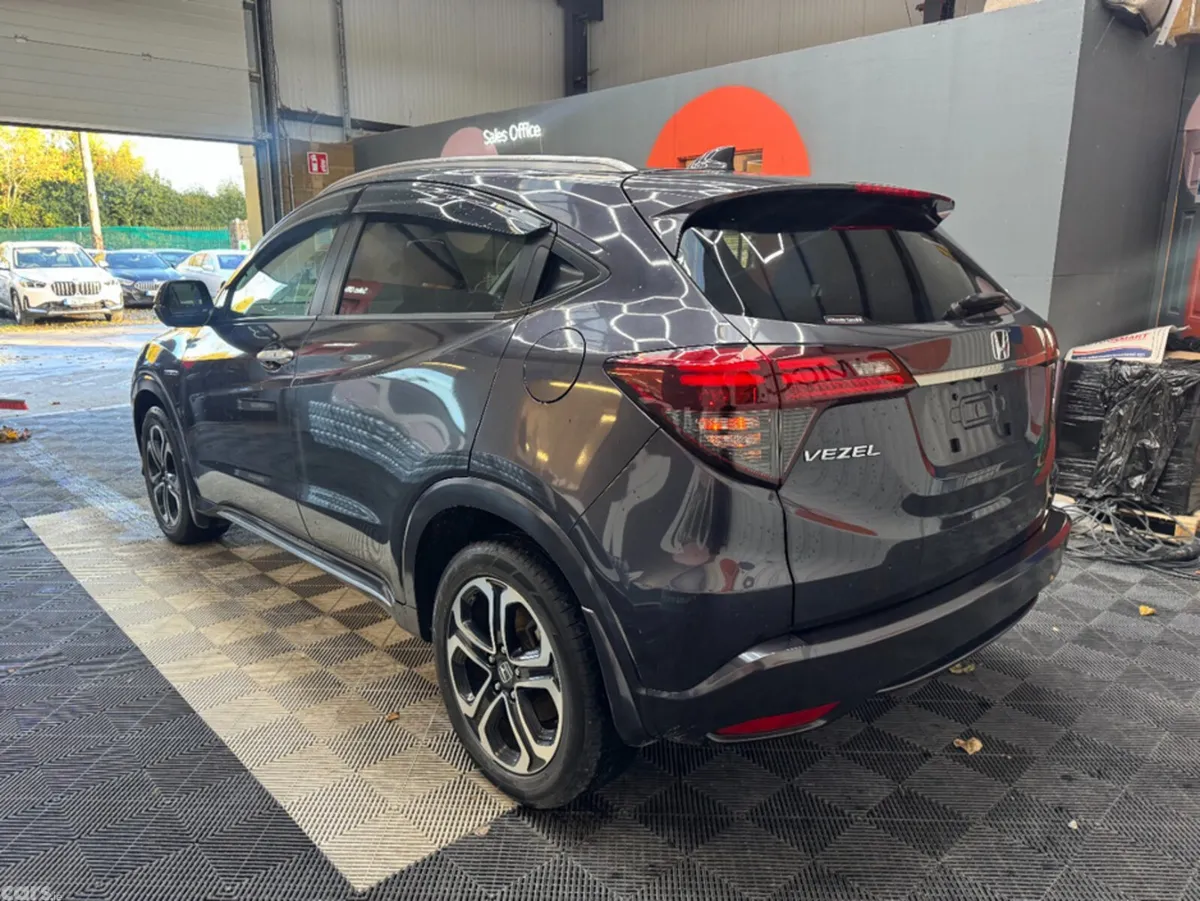 Honda Vezel SUV, Petrol Hybrid, 2021, Black