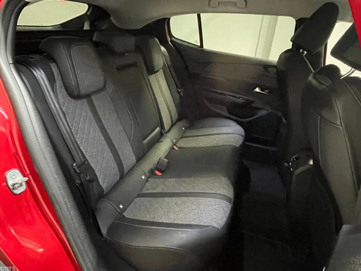 Peugeot 408 Hatchback, Petrol, 2025, Red