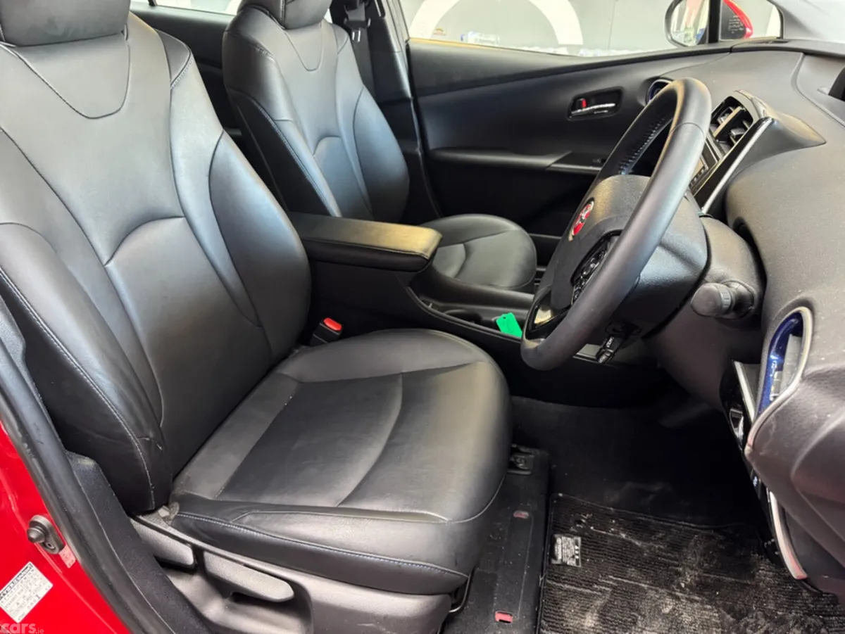 Toyota Prius Saloon, Petrol Hybrid, 2021, Red