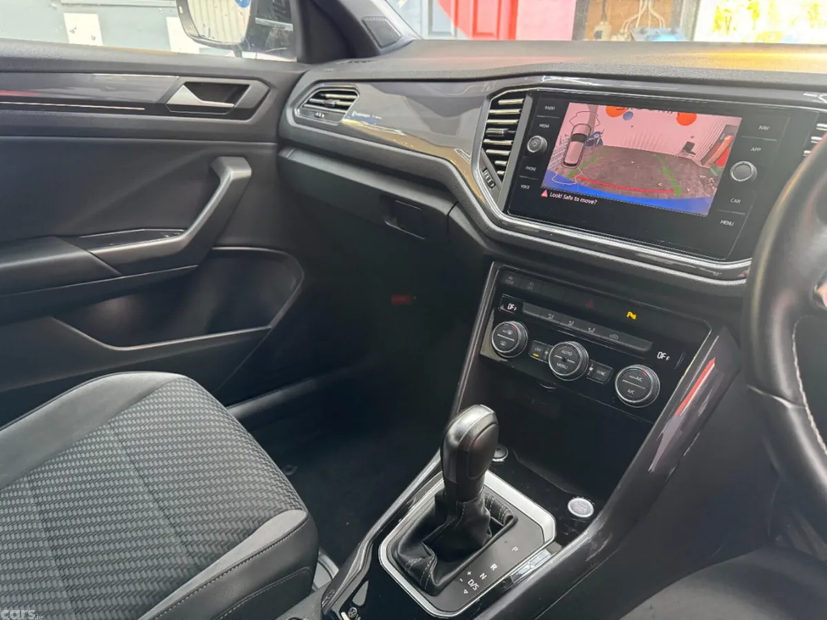 Volkswagen T-Roc SUV, Diesel, 2021, Blue
