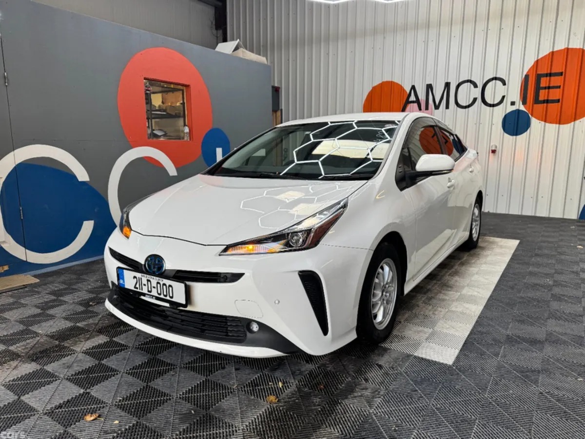 Toyota Prius Saloon, Petrol Hybrid, 2021, White
