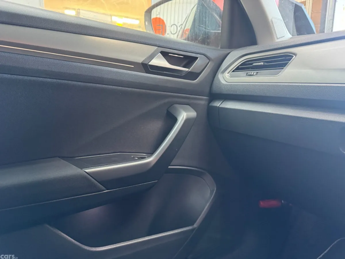 Volkswagen T-Roc SUV, Petrol, 2021, Red