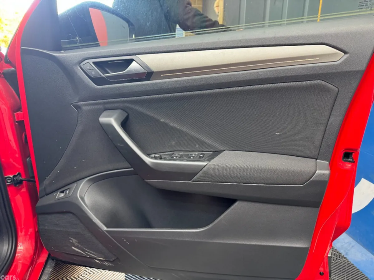 Volkswagen T-Roc SUV, Petrol, 2021, Red