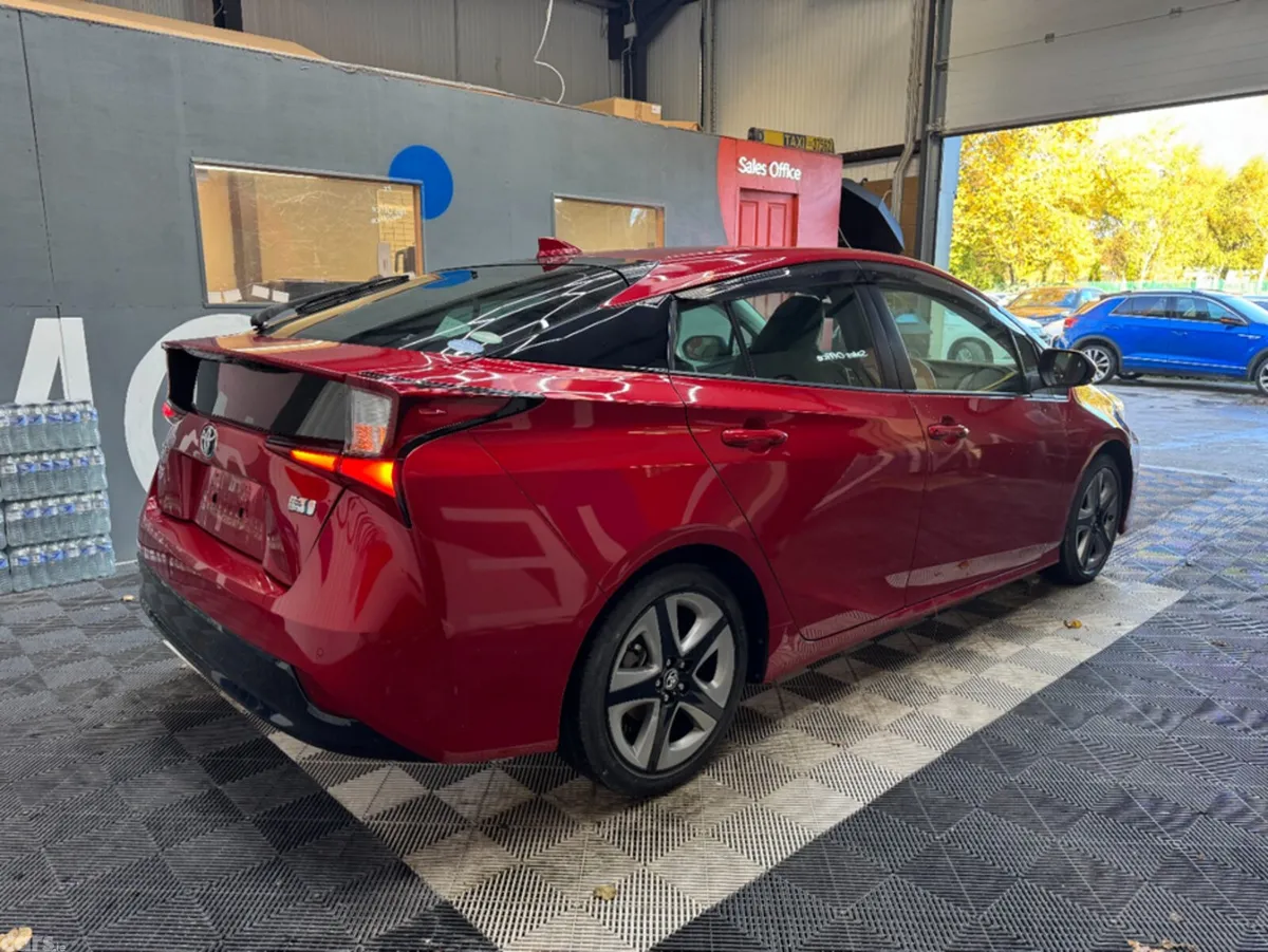 Toyota Prius Saloon, Petrol Hybrid, 2021, Red