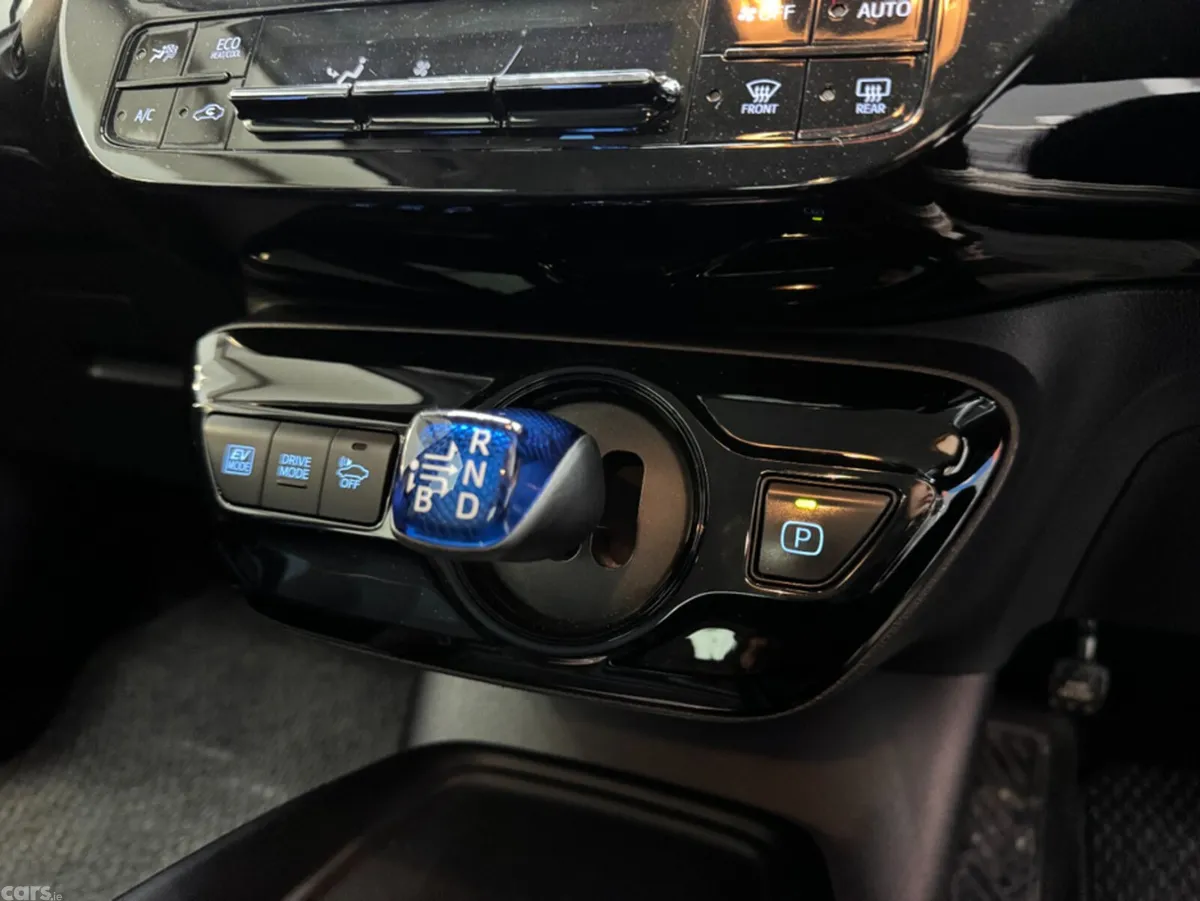 Toyota Prius Saloon, Petrol Hybrid, 2019, Black