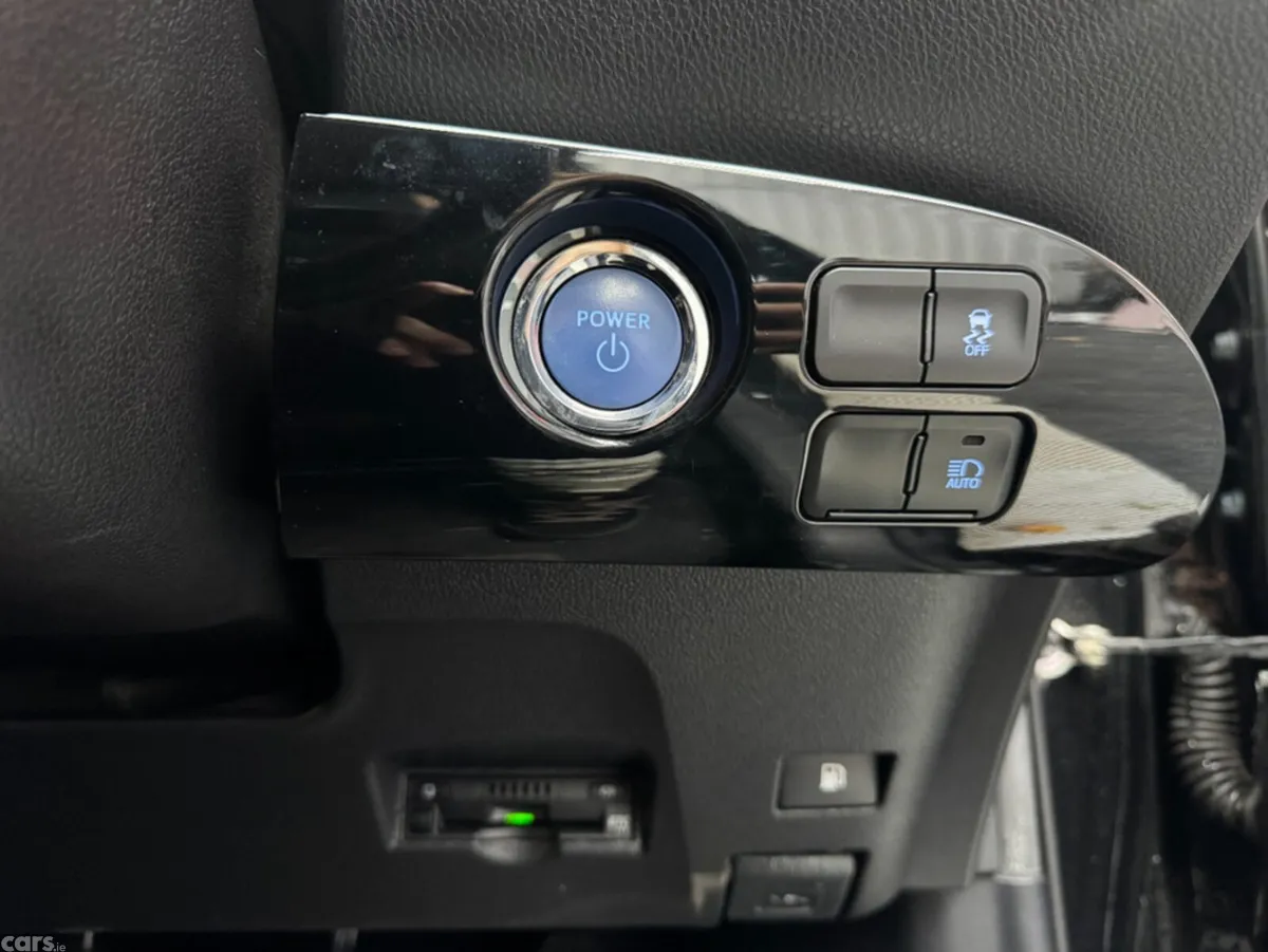 Toyota Prius Saloon, Petrol Hybrid, 2019, Black