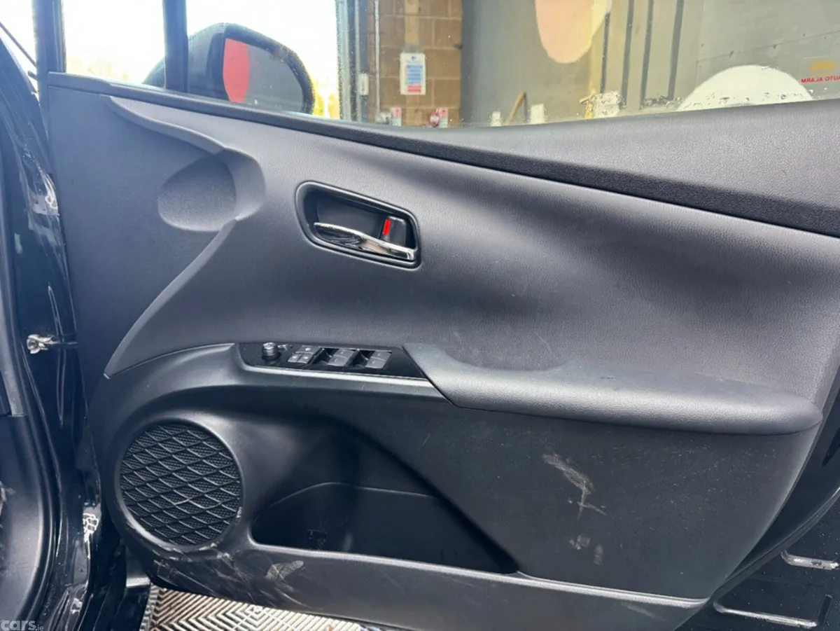 Toyota Prius Saloon, Petrol Hybrid, 2019, Black