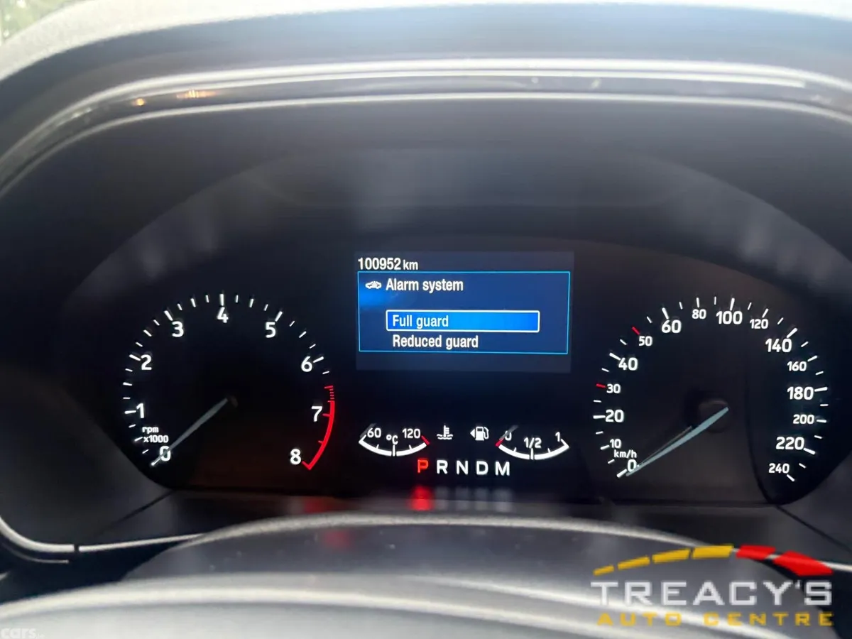 Ford Focus Hatchback, Petrol, 2023, Grey