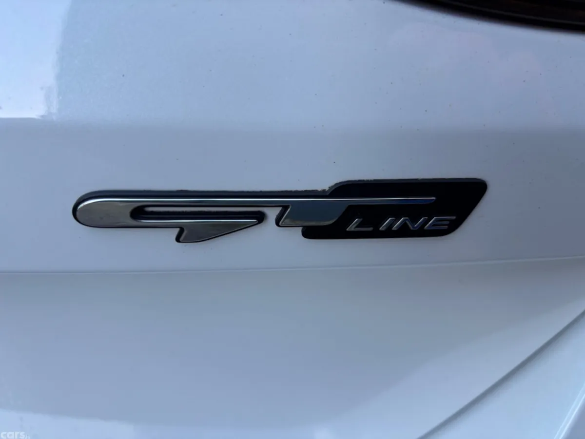 Kia Ceed Hatchback, Petrol, 2022, White
