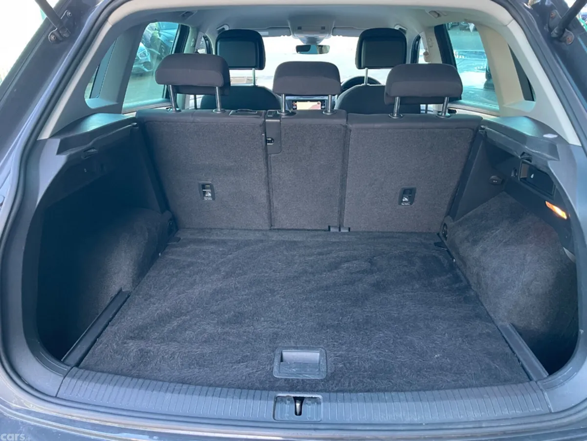Volkswagen Tiguan SUV, Diesel, 2018, Grey