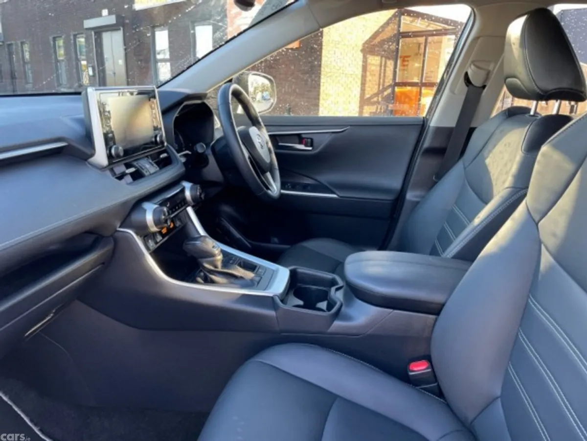 Toyota RAV4 SUV, Petrol Hybrid, 2021, Black