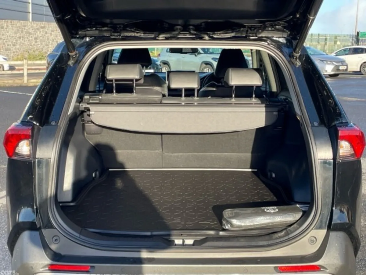 Toyota RAV4 SUV, Petrol Hybrid, 2021, Black