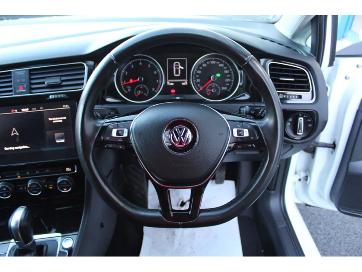Volkswagen Golf Hatchback, Petrol, 2017, White