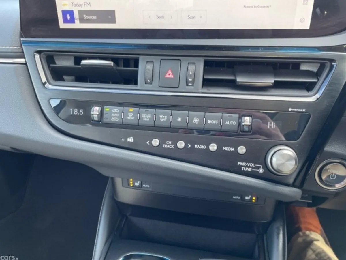 Lexus ES Saloon, Petrol Hybrid, 2024, Grey