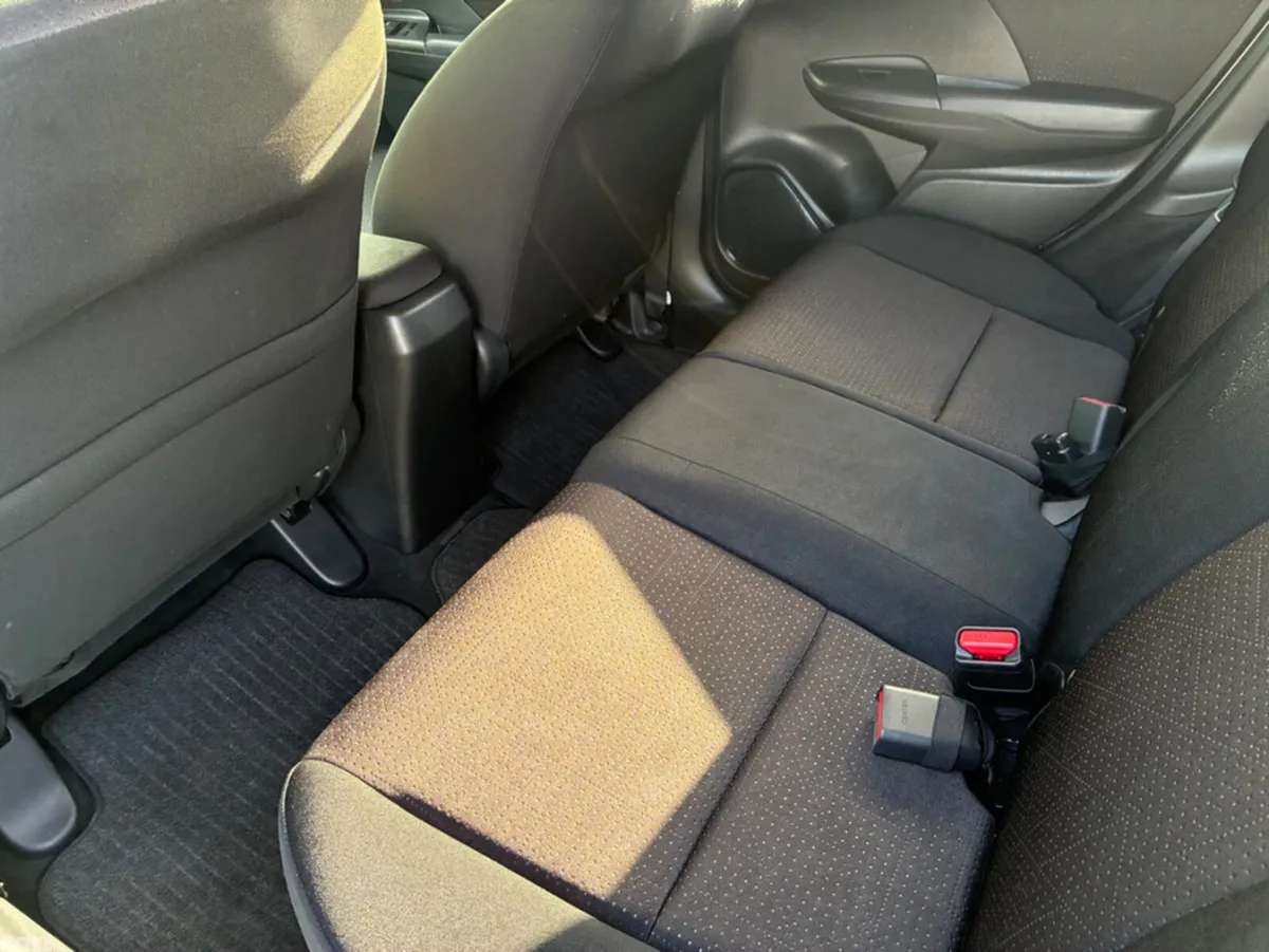 Honda Fit Hatchback, Petrol Hybrid, 2017, Silver