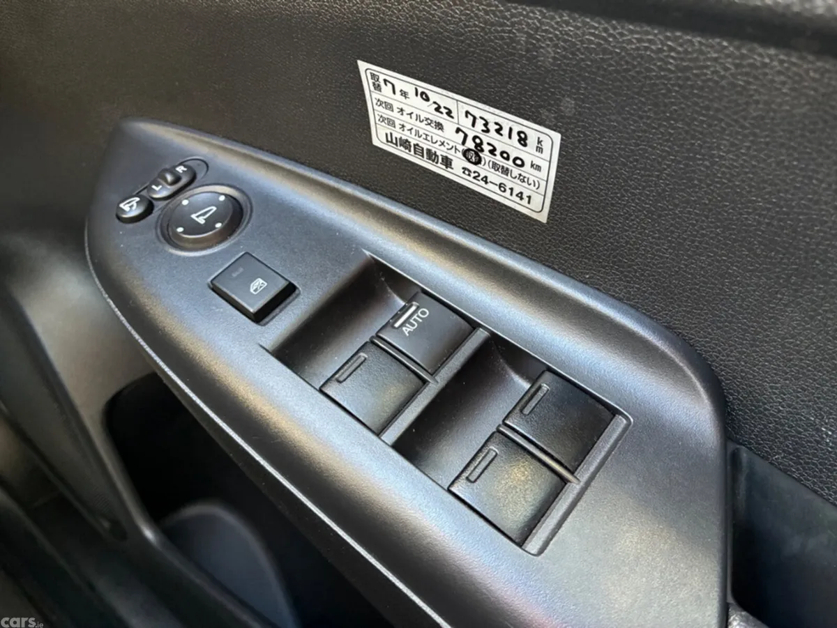 Honda Fit Hatchback, Petrol Hybrid, 2017, Silver