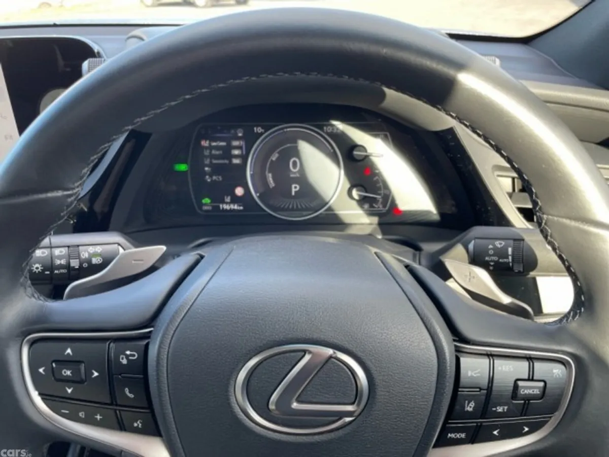 Lexus ES Saloon, Petrol Hybrid, 2024, Grey