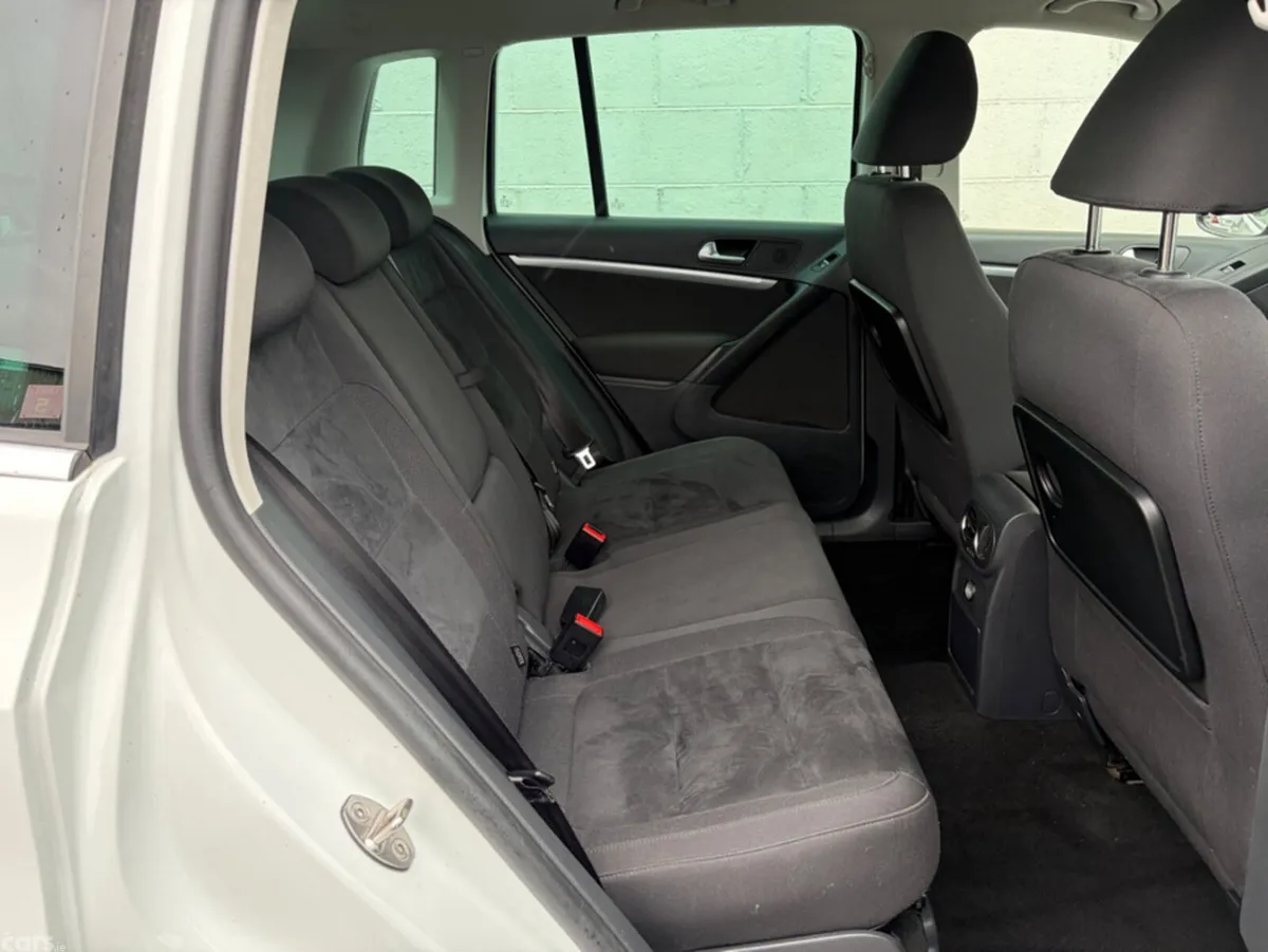 Volkswagen Tiguan SUV, Diesel, 2014, White
