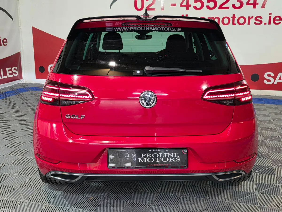 Volkswagen Golf Hatchback, Petrol, 2018, Red