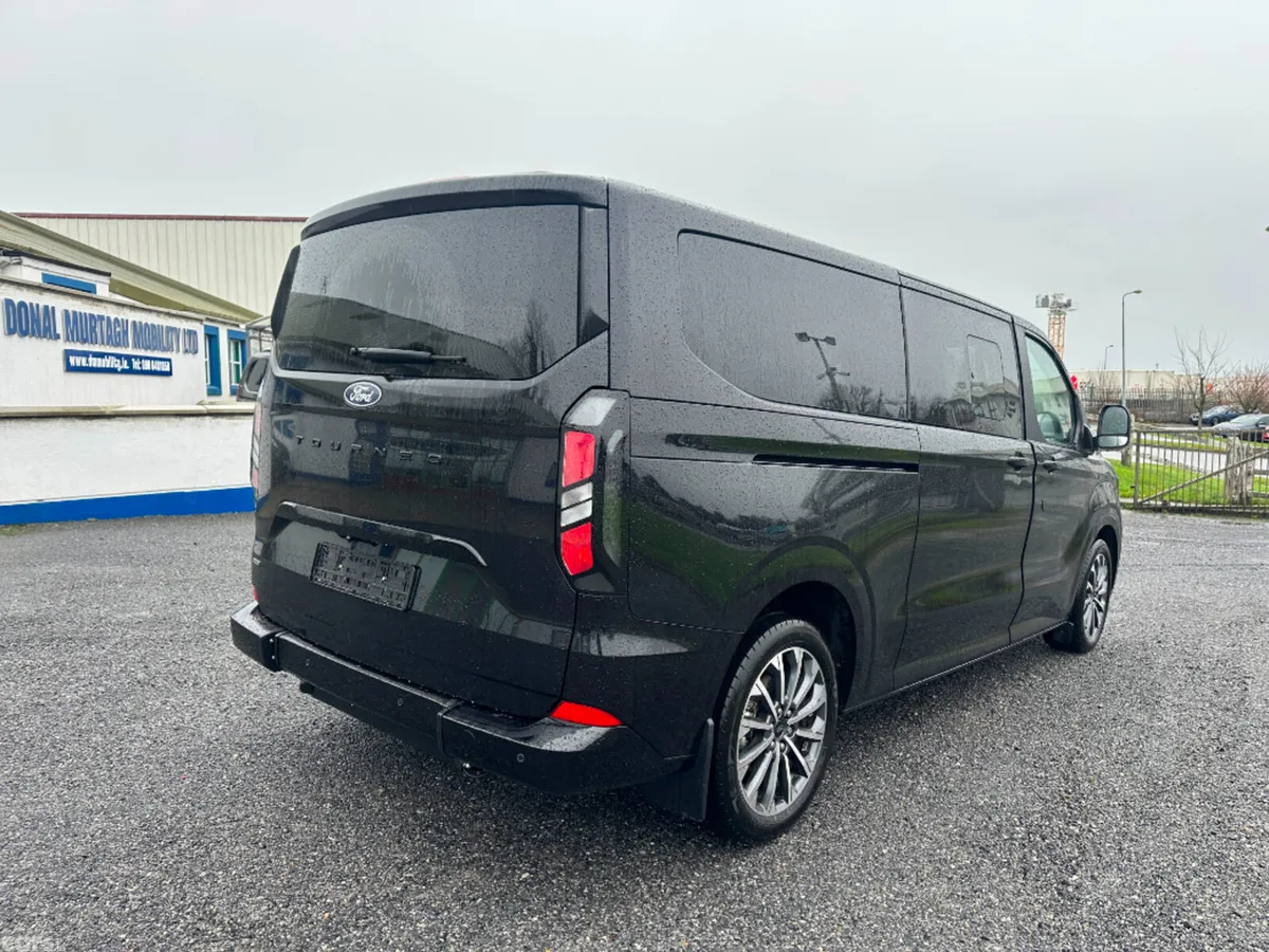 Ford Tourneo Custom MPV, Petrol Plug-in Hybrid, 2027, Grey